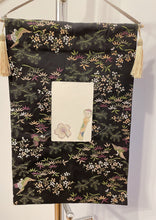 Load image into Gallery viewer, Pine and bird embroidery・&#39;Kakejiku&#39; runner
