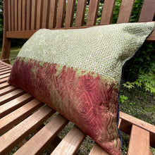 将图片加载到图库查看器，Dappled Shibori Pillow Cover in Green and Russet
