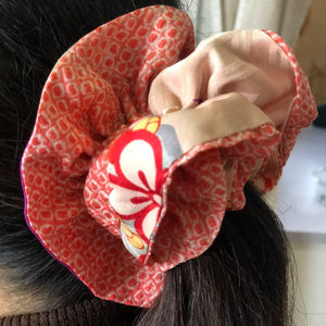 Vintage Kimono Kanokoshibori - Red with Multi-Coloured Reverse