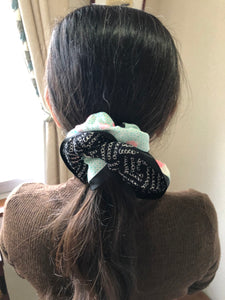 Vintage Kimono 'Kanokoshibori' Hair Tie - Black