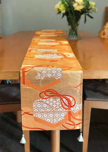 Table Runner gold-base,  letter box / classical pattern (woven textile Obi)