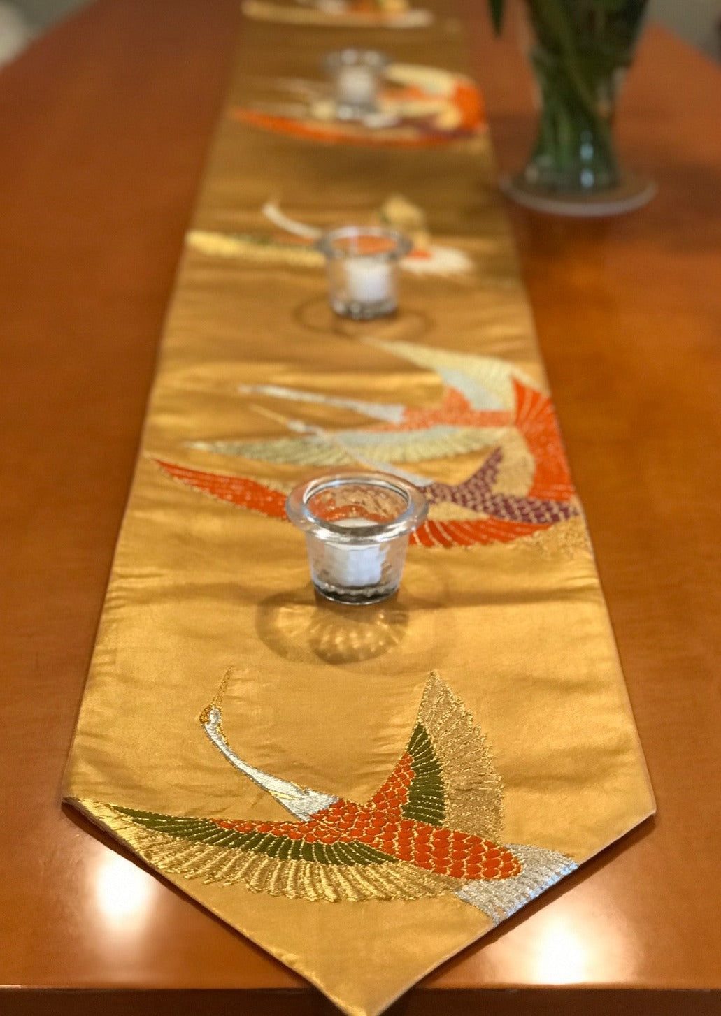 Chemin de table Grue volante à base d'or (textile tissé Obi)
